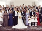 Oficiální snímek ze svatby védského prince Carla Philipa a Sofie Hellqvistové...