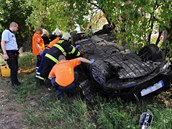 Dopravní nehoda na železničním přejezdu v Čakovicích.
