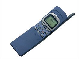 Nokia 8110 je velká legenda. V roce 1996, kdy pila na trh, tak to byl jeden...