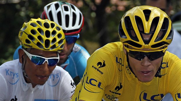 Chris Froome (vpavo) a  Nairo Quintana bhem estnct etapy.