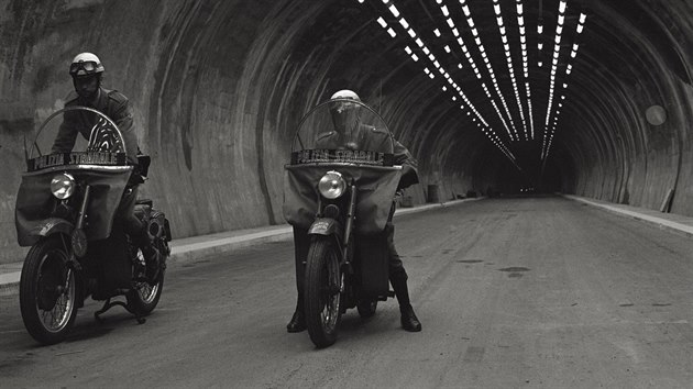 Dobov fotografie pozen 16. ervence 1965 pi pleitosti oteven tunelu pod Mont Blankem.