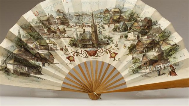 Výstava pedstavuje adu pedmt, které byly ped 120 lety vystaveny na...