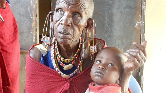 Hradeck lkaka ordinovala tak ve vesnici masajskch kmen.
