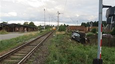 Řidič vjel v Kardašově Řečici pod projíždějící vlak.
