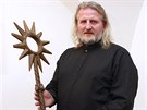 Restaur�tor Radom�r Surma s origin�lem vz�cn� monstrance, kter� p�itom roky...