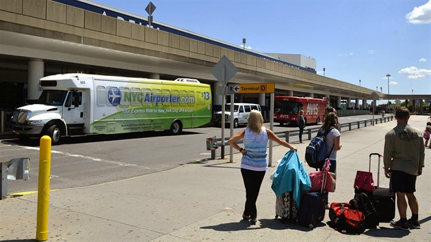 Newyorsk letit LaGuardia ek rekonstrukce.