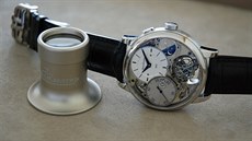 Mezi konstrukn velmi sloité hodinky patí i Patek Philippe Sky Moon Tourbillon