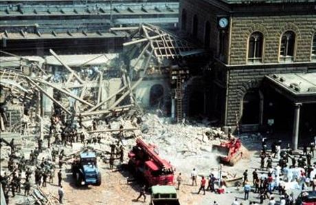 Nálo vybuchla na boloském nádraí 2. 8. 1980 ped pl jedenáctou dopoledne v...