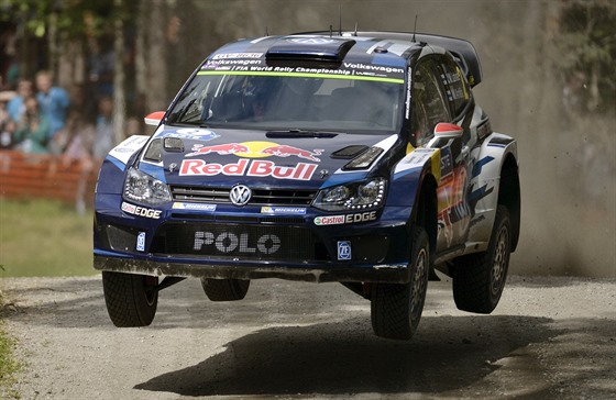 Jari-Matti Latvala na trati Finské rallye.