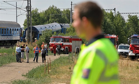 Petr Matocha sedl v pedposledním vagonu rychlíku. Ten sice vykolejil, ale zstal pipojený k souprav. Poslední vagon se utrhnul.