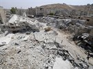 V syrském mst Aríha se zítila vládní stíhaka, zahynuly desítky lidí (3....
