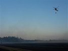 U Olešné na Rakovnicku vypukl rozsáhlý požár lesa (3. srpna 2015).