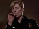Leslie Easterbrooková hrála vnadnou a písnou policistku Debbie Callahanovou....