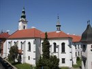 Franti�k�nsk� kl�ter  v Uhersk�m Hradi�ti.