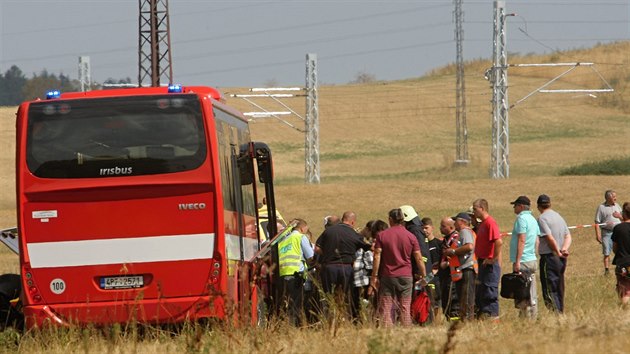 V Horaovicch se srazily dva rychlky. U jedn ze souprav toti vykolejily dva vagony. (4. srpna 2015)