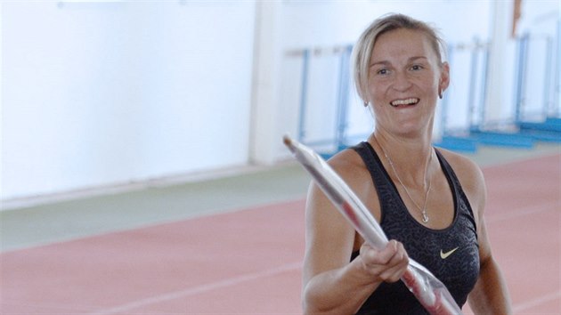 Barbora potáková lakuje na tréninku.