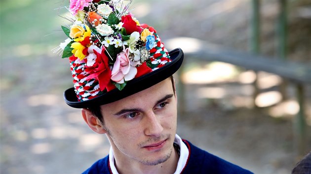 Setk�n� krojovan�ch ve Starovic�ch na B�eclavsku