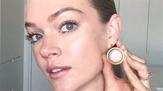 Modelka a zakladatelka znaky Wander Beauty Lindsay Ellingsonová se svým...