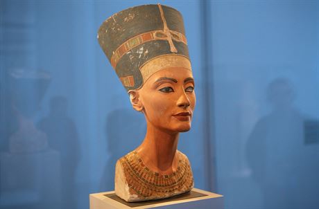 Busta egyptské královny Nefertiti.