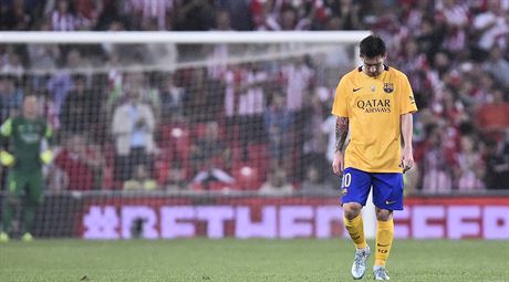 ZOUFALSTVÍ. Lionel Messi z Barcelony po debaklu od Bilbaa ve panlském...