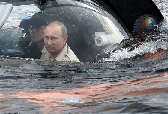 Vladimir Putin v batyskafu.