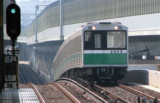 Mstská elezniní linka v japonské Ósace.