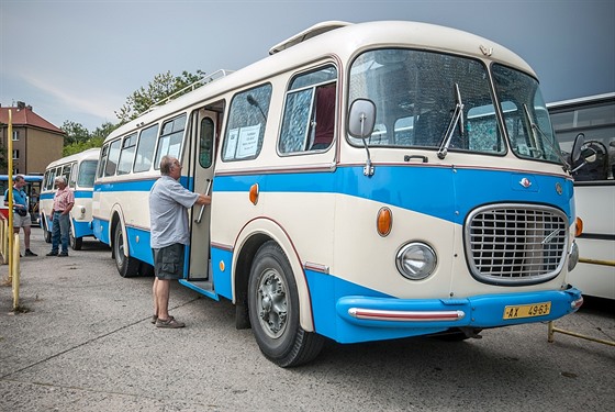 Historický autobus koda 706 RTO 