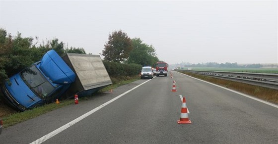 Zahraniní idi náklaáku havaroval na silnici R46 podle svých slov kvli...