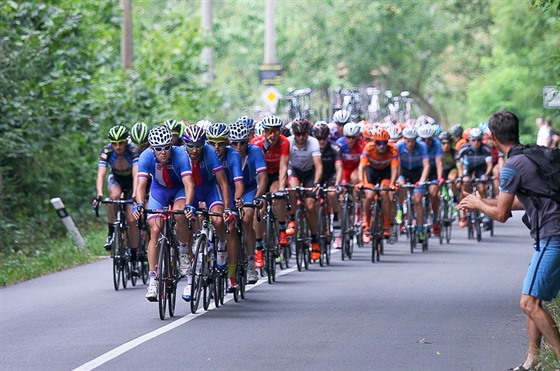 Momentka ze tvrté etapy Czech Cycling Tour