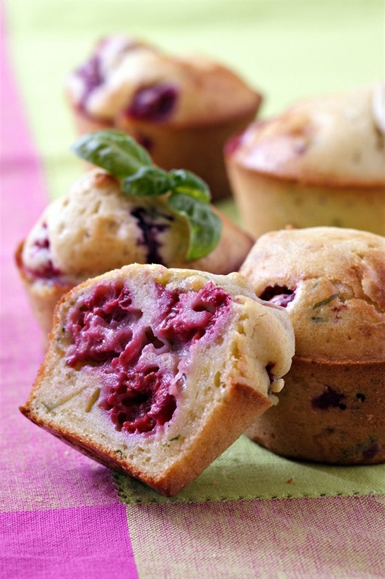 Malinové muffiny