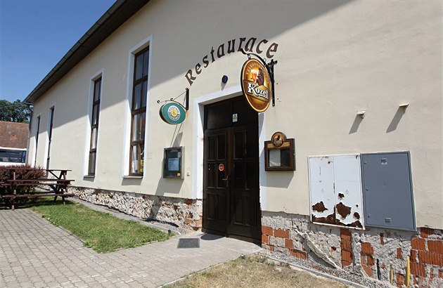 O jedinou restauraci v Novém Rychnov na Pelhimovsku není píli velký zájem.