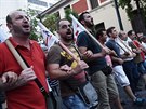 ekové v Aténách protestují proti úsporným opatením