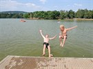 TEST KOUPALI: Kamencové jezero má unikátní vodu