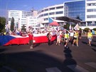 Kolem dvou set lidí dorazilo na Vyehrad na demonstraci proti pijímání...
