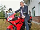 Studenti a odborn�ci Z�U v Plzni navrhli a sestrojili unik�tn� �sporn�...