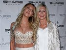 Olivia Newton-Johnová a její dcera Chloe Lattanzi (Las Vegas, 8. srpna 2015)