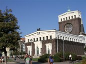 Kostel Nejsvětějšího Srdce Páně na náměstí Jiřího z Poděbrad je dílem...