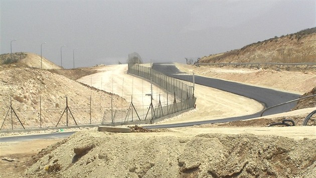 Izraelsk separan barira na Zpadnm behu Jordnu.