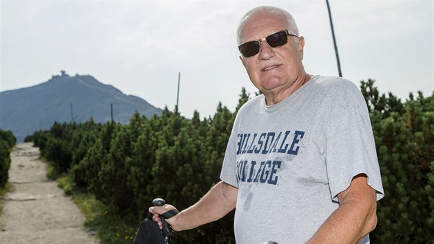 Vclav Klaus pi Svatovavineck pouti na Snku (10.8.2015).