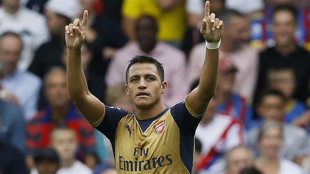 Alexis Snchez z Arsenalu a jeho glov radost v utkn proti Crystal Palace