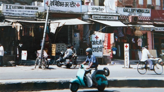 Kolo a motorka jsou v Indii stle nejbnjmi dopravnmi prostedky.