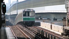 Mstská elezniní linka v japonské Ósace.