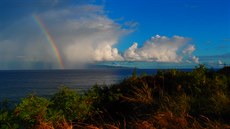 Ranní duhu zachytila na druhém nejvtím havajském ostrov Maui Blanka z...