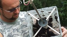 Netopýi v lét létají do chodeb i byt otevenými nezabezpeenými okny. Rádi...