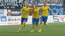 Radost zlínských fotbalistů v utkání proti Ostravě