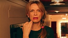 Ivana Chýlková v klipu Barbory Polákové Nafrněná