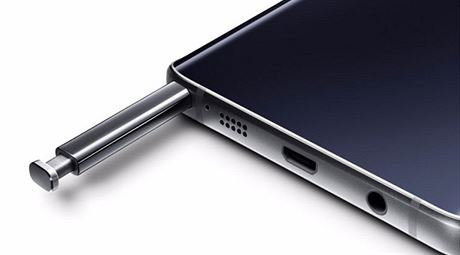 Samsung Galaxy Note 5: detail dotykového pera a slotu