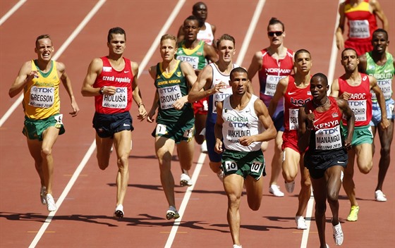 Jakub Holua nepostoupil na atletickém MS v Pekingu z rozbhu závodu na 1500...