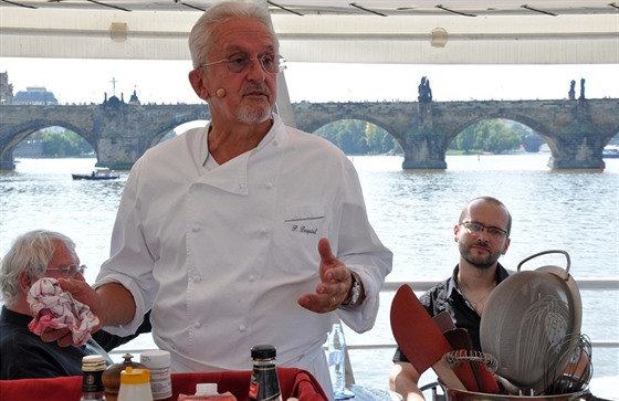 Hlavní hvězdou letošního Karlovského gastrofestivalu bude šéfkuchař Pavel Pospíšil oceněný michelinskou hvězdou.
