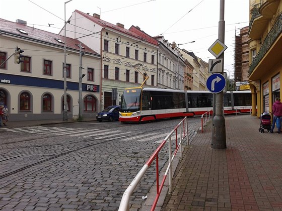 Nová tramvaj ForCity Alfa v Táborské ulici.